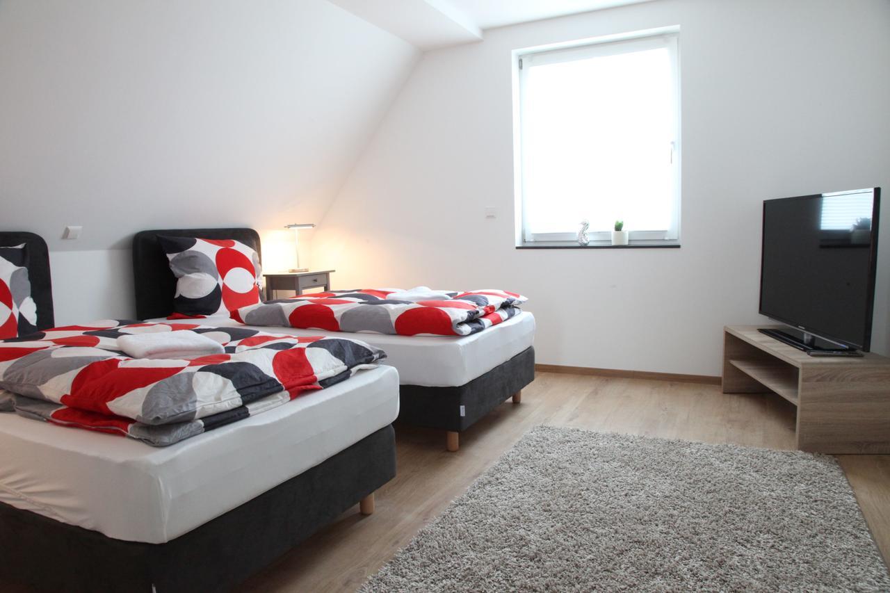 Schwaben Apartment Oberboihingen エクステリア 写真