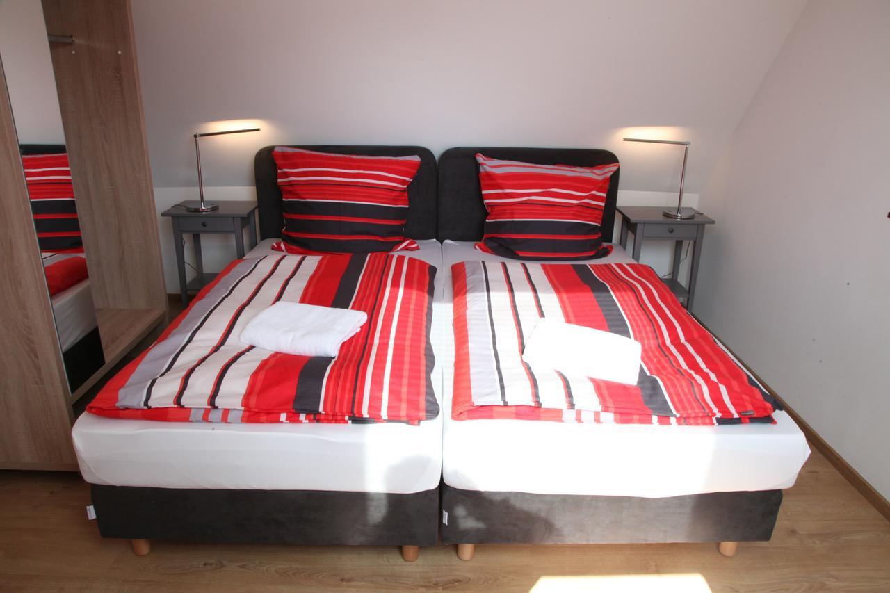 Schwaben Apartment Oberboihingen エクステリア 写真